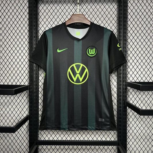 Wolfsburgo. Camiseta visitante 2024-2025